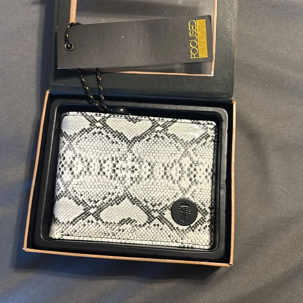NWT Focused Space Snakeskin Wallet